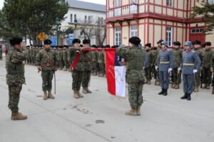 164 efectivos militares juraron a la bandera en Puerto Natales