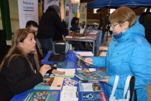 En Puerto Wiliams realizaron primera Plaza de Gobierno en Terreno