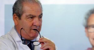 Renunció el Subsecretario de Redes Asistenciales, Luis Castillo