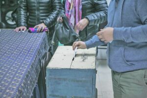 Colegio de Profesores de Punta Arenas votó por continuar con el paro docente