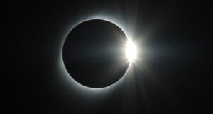 Eclipse total de sol emocionó a miles de personas: autoridades hicieron positivo balance