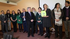 Escuelas y Jardines municipales de Puerto Natales contaran con desfibriladores portatiles