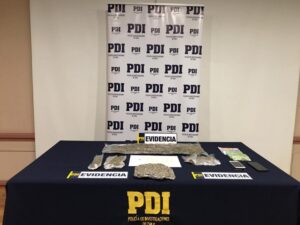 Detenido en el aeropuerto sujeto que transportaba mas de un kilo de marihuana