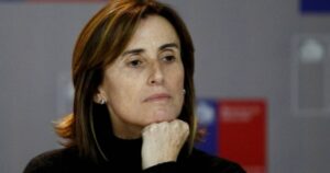 Ministra compromete ofrecer 
