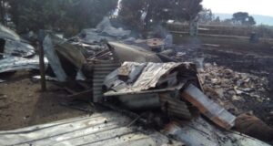 Nuevo ataque incendiario destruye casa y bodega en Cañete: es el quinto en menos de 5 días