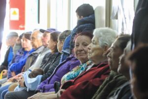 (Audio) Adultos mayores claman por la llegada de más geriatras a la Región de Magallanes