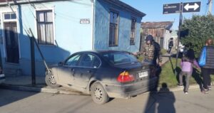 Persecución policial terminó con dos sujetos extranjeros detenidos