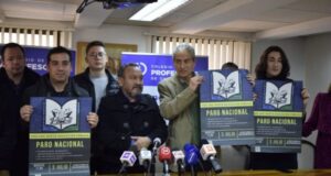 Colegio de Profesores, Confech y otras agrupaciones convocan a paro nacional y marcha por Santiago