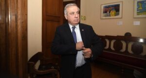Mañalich elimina indicación de Santelices y retoma su anterior proyecto de reforma a isapres