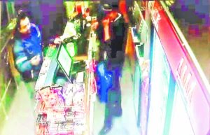 Defensa de detenido por “bromear” con asalto en servicentro busca que salga de la cárcel