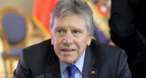 Gobierno anuncia investigación tras filtración de escuchas telefónicas del Ejército