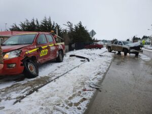 Colisión en ruta entre dos camionetas deja un trabajador lesionado