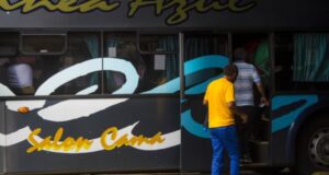 Gobierno amplía suspensión a la totalidad de los servicios de Línea Azul