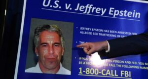 Era amigo de Trump y Clinton: hallan muerto en cárcel de EEUU a magnate acusado de abuso sexual