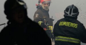 Concejal bombero denuncia que fue sancionado por salir de sesión del consejo para combatir incendio