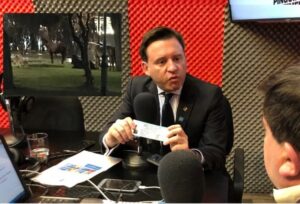 “Nadie quiere fiscalizar a una familia porque le tienen miedo”, señaló alcalde Radonich respecto a caballos sueltos