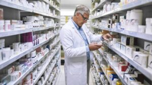 Siete de las diez comunas de Magallanes no tienen farmacias