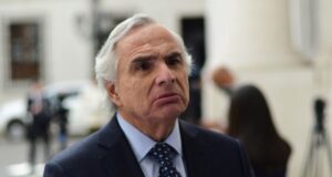 Citarán a Chadwick al Senado para explicar vínculos que hizo entre terrorismo y grupos del exterior