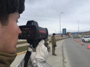 (VIDEO) Realizan fiscalización de velocidad en la Costanera del Estrecho de Punta Arenas