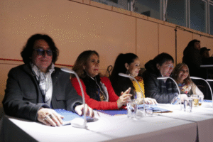 El jurado encargado de elegir al ganador de la competencia del Festival Folclórico en la Patagonia