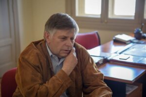 Intendente José Fernández viajó a Santiago a reunión de coordinación