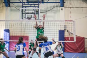 Río Grande arrasó en damas y varones en el VI Torneo de Vóleibol The British School