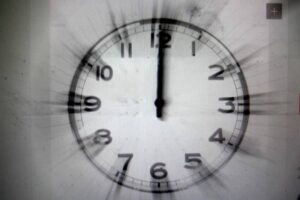 Científicos recomiendan que Chile tenga solo un horario