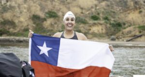 Bárbara Hernández se convirtió en la primera mujer chilena en cruzar a nado el Canal de la Mancha