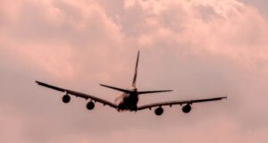 Terminales aéreos de Balmaceda y Punta Arenas serían licitados en enero