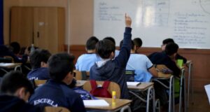 Matrícula pública aumenta gracias a alumnos extranjeros tras casi 20 años de caída