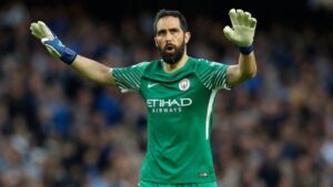 En Inglaterra revelan que Claudio Bravo dejaría el Manchester City a final de temporada