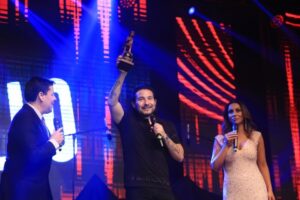 Felipe Avello sacó carcajadas, se llevó todos los premios y propuso un matinal llamado “Renace Punta Arenas”