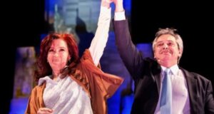 Candidatura kirchnerista pide el voto de los argentinos para cambiar el rumbo dado por Macri