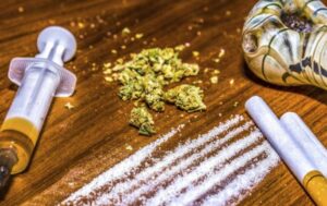 Drogas: un peligro a la vuelta de la esquina
