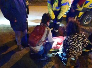 Temerario transeúnte que protagonizó viral video fue atropellado minutos más tarde