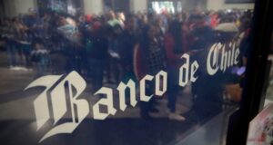 Banco de Chile cerrará decenas de sucursales: grupo Luksic apuesta por máquinas de autoatención