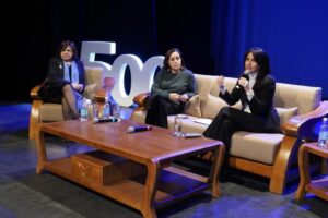 Destacan a la mujer como eje de la economía magallánica