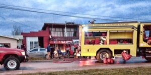 Investigan robo de dinero  y especies desde cuartel bomberil antes de incendio