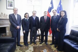Presentaron al intendente Fernández iniciativa cultural que se enmarca en celebración 500 años
