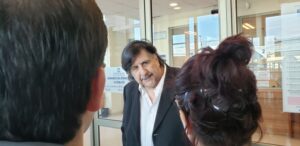 Mujer acusa negligencia por tardanza en tratamiento de cáncer que la dejó infértil