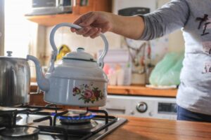 Autoridades regionales destacan futura baja del 4% que sufrirá el gas en las próximas semanas