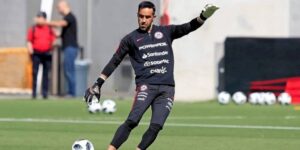 Claudio Bravo sobre situación con la Roja: 