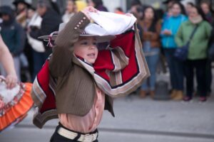 “Cuecazo” congregó a cientos de magallánicos en el centro de Punta Arenas