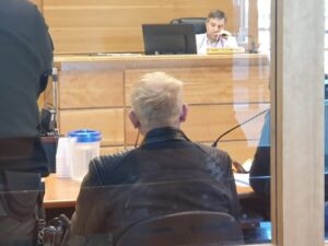 Sujeto fue formalizado por agredir a su vecina