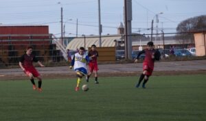 Prat y Magallanes parten ganando en el comunal
