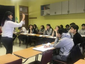 Alumnos del Liceo María Behety se capacitan para desempeñarse en plantas de proceso