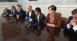 PS reitera que aclaración de Pérez es insuficiente y tardía: bloqueo legislativo podría continuar