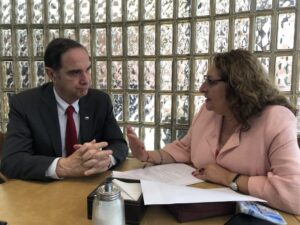 Ministro de Justicia expresó su preocupación por sobrecarga de única jueza laboral en Punta Arenas