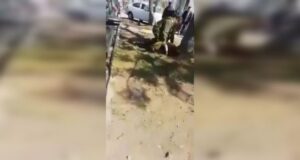 Carabineros debió intervenir ante violenta pelea de estudiantes en la vía pública