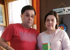 Padre acusa a Hospital Clínico de no autorizar traslado  de menor desahuciada
